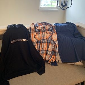 Men’s long sleeve size small